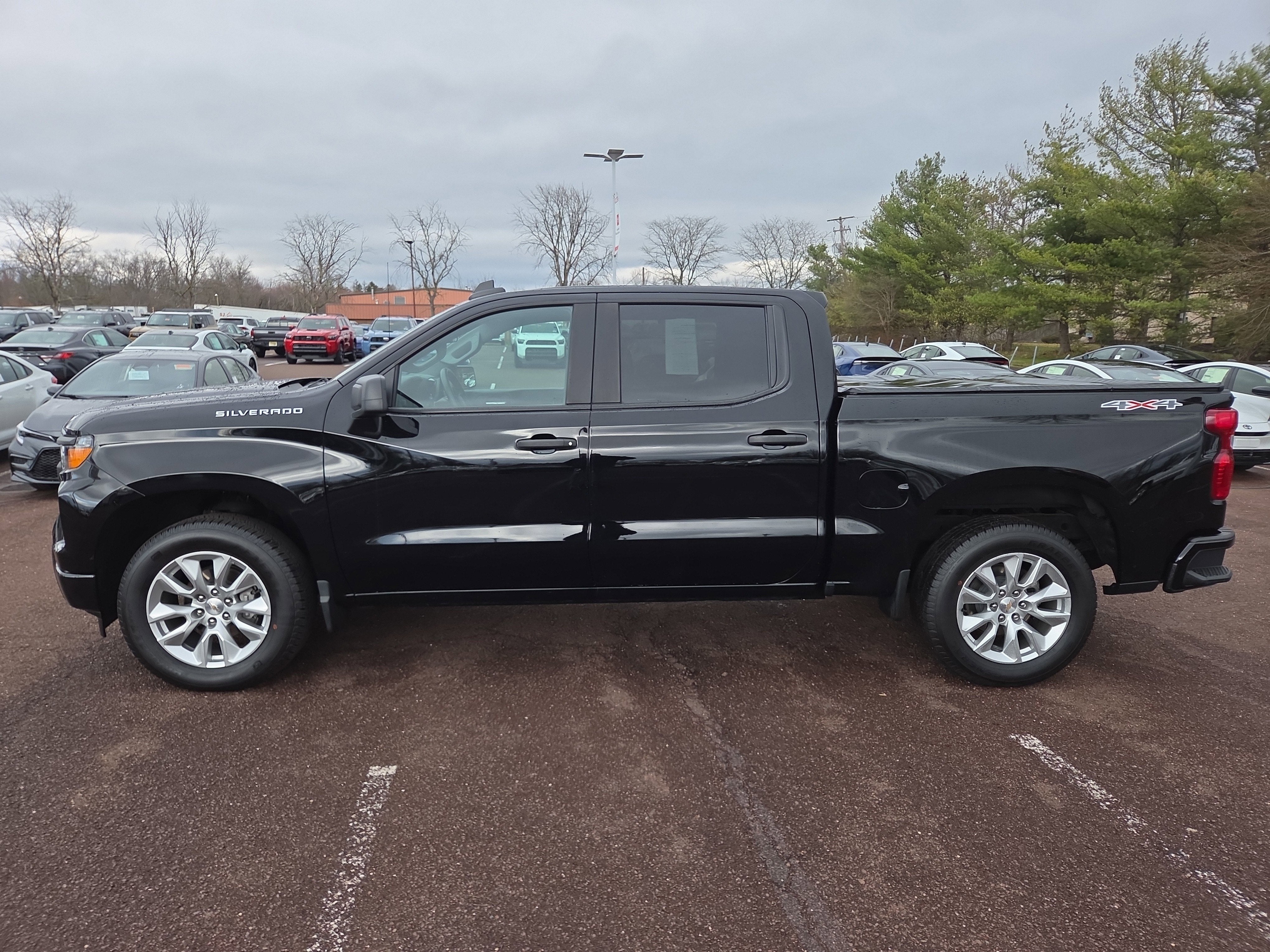 2023 Chevrolet Silverado 1500 Custom