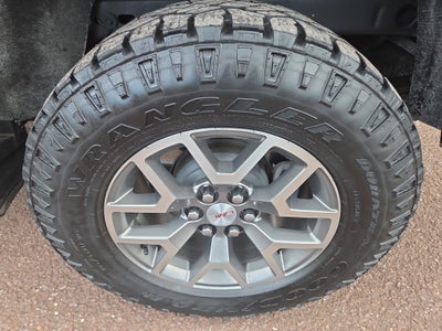 2022 GMC Canyon 4WD AT4 w/Leather