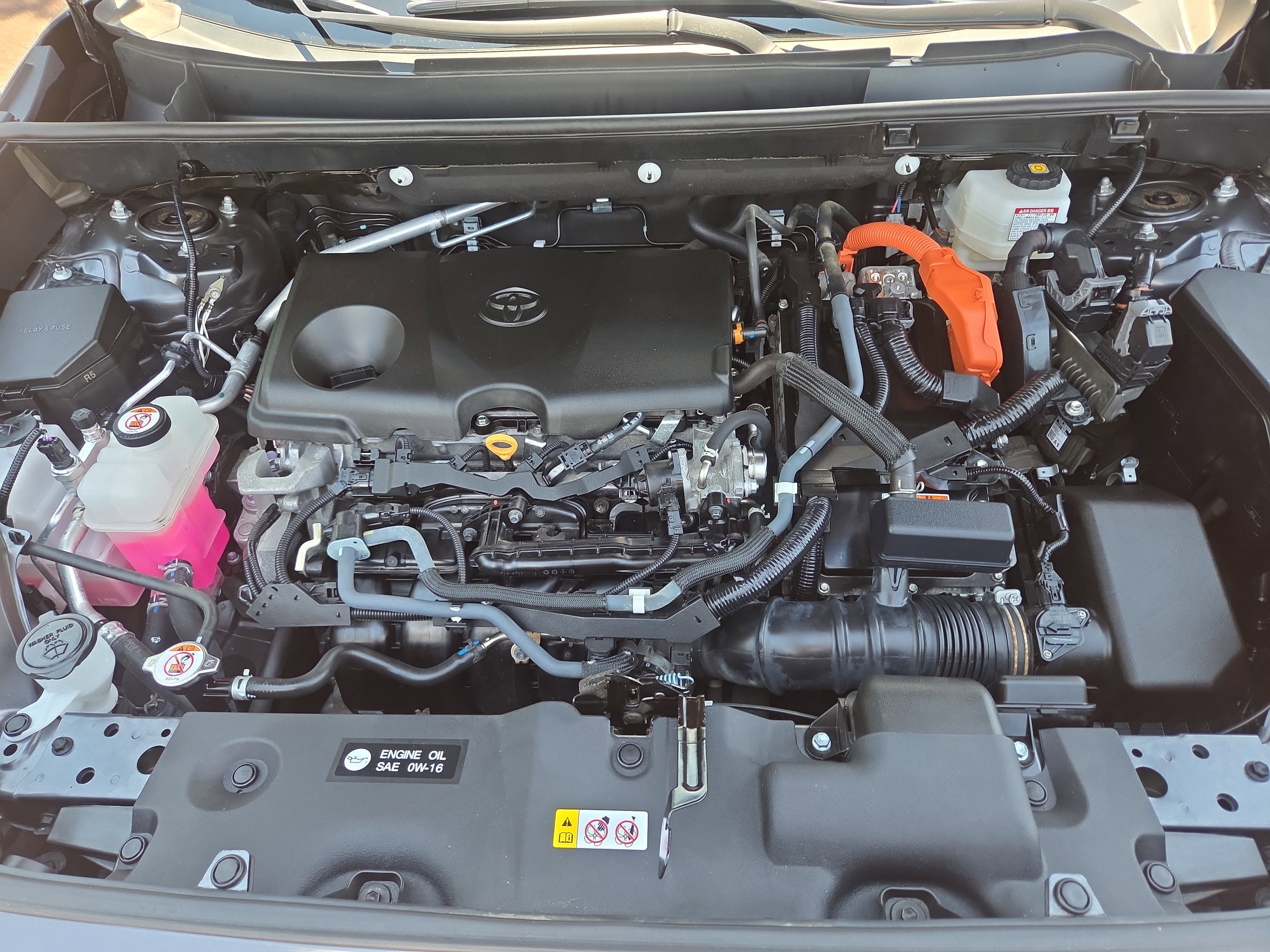 2022 Toyota RAV4 Hybrid SE