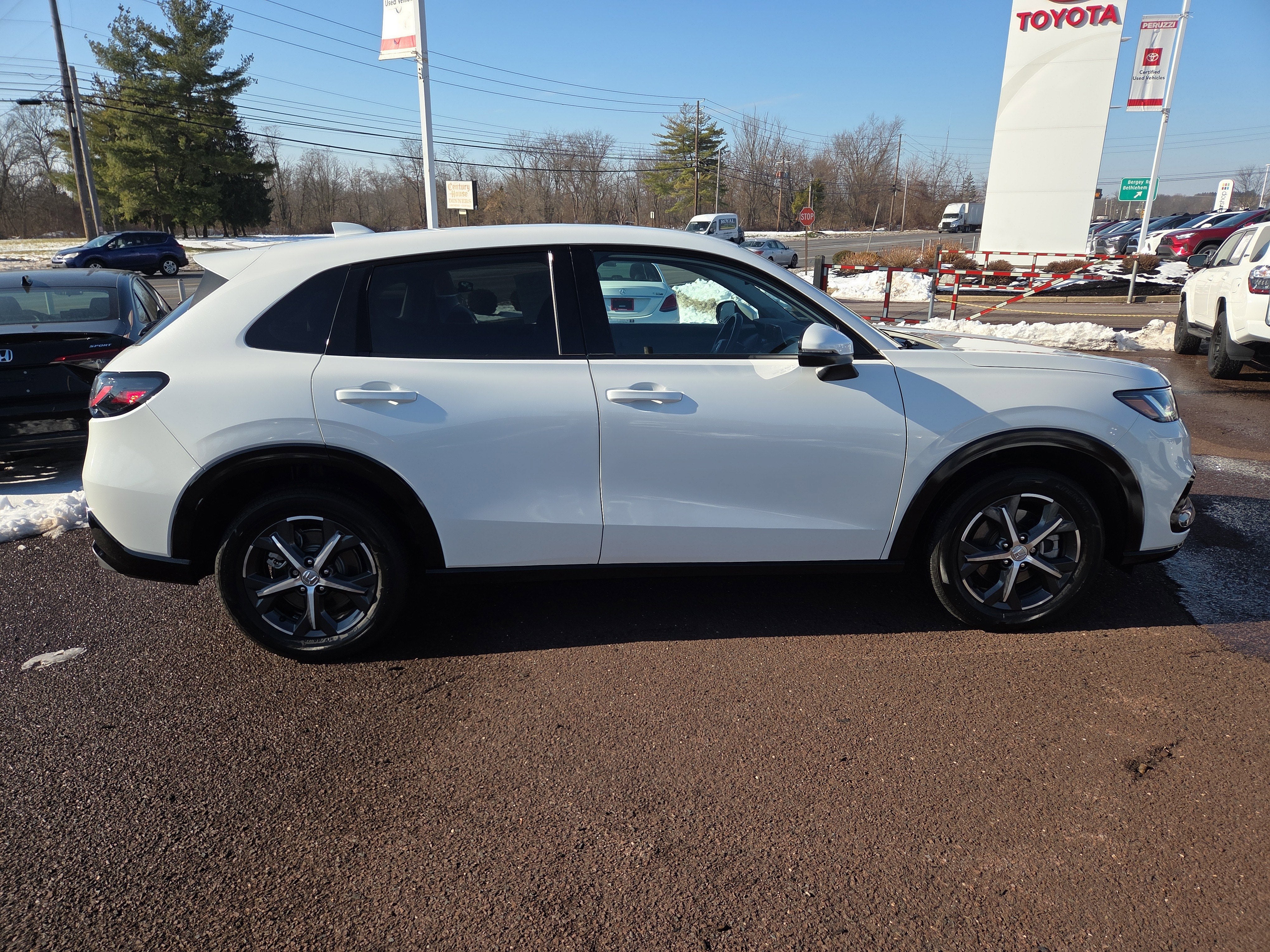 2025 Honda HR-V EX-L