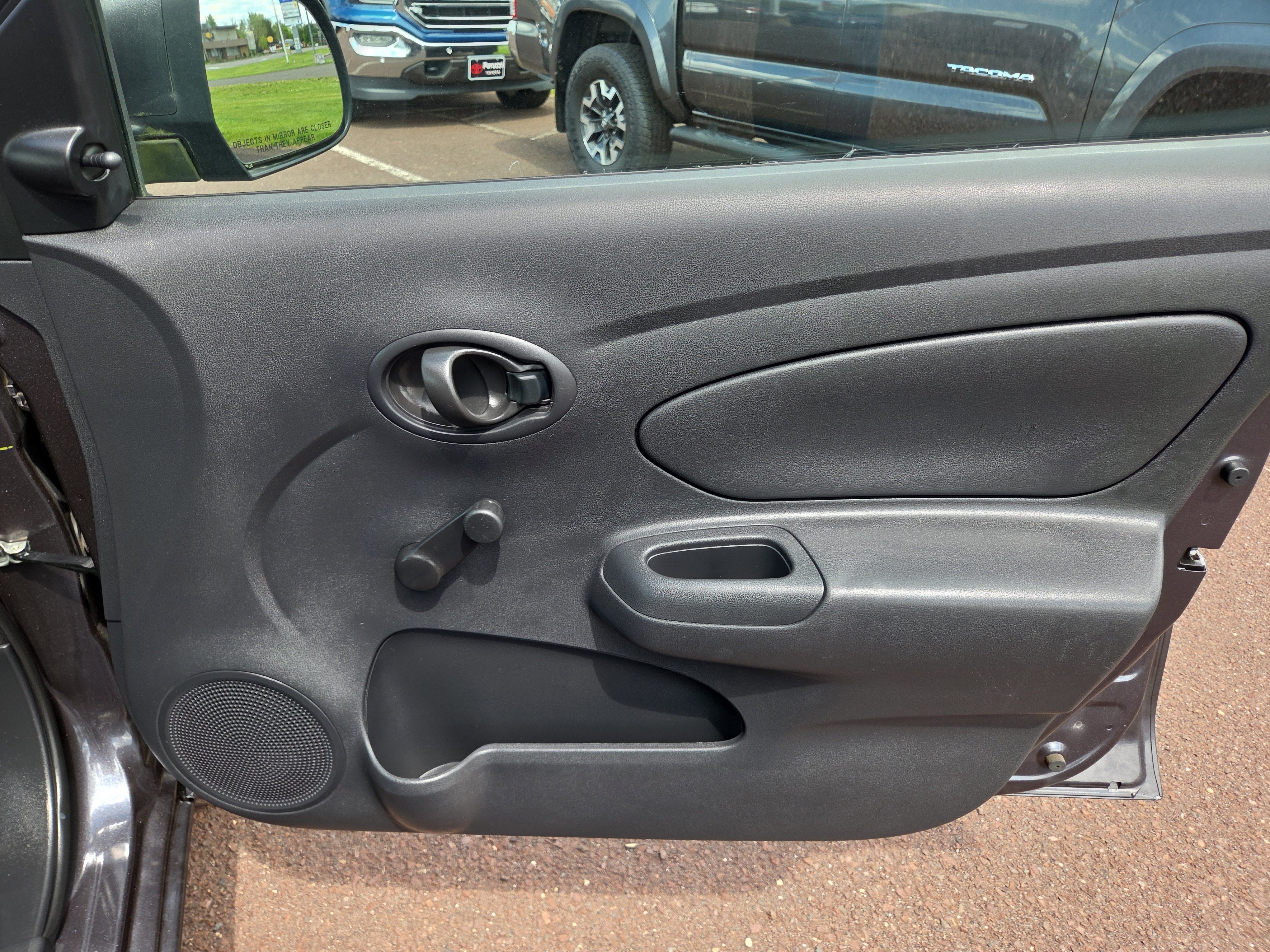 2015 Nissan Versa S Plus