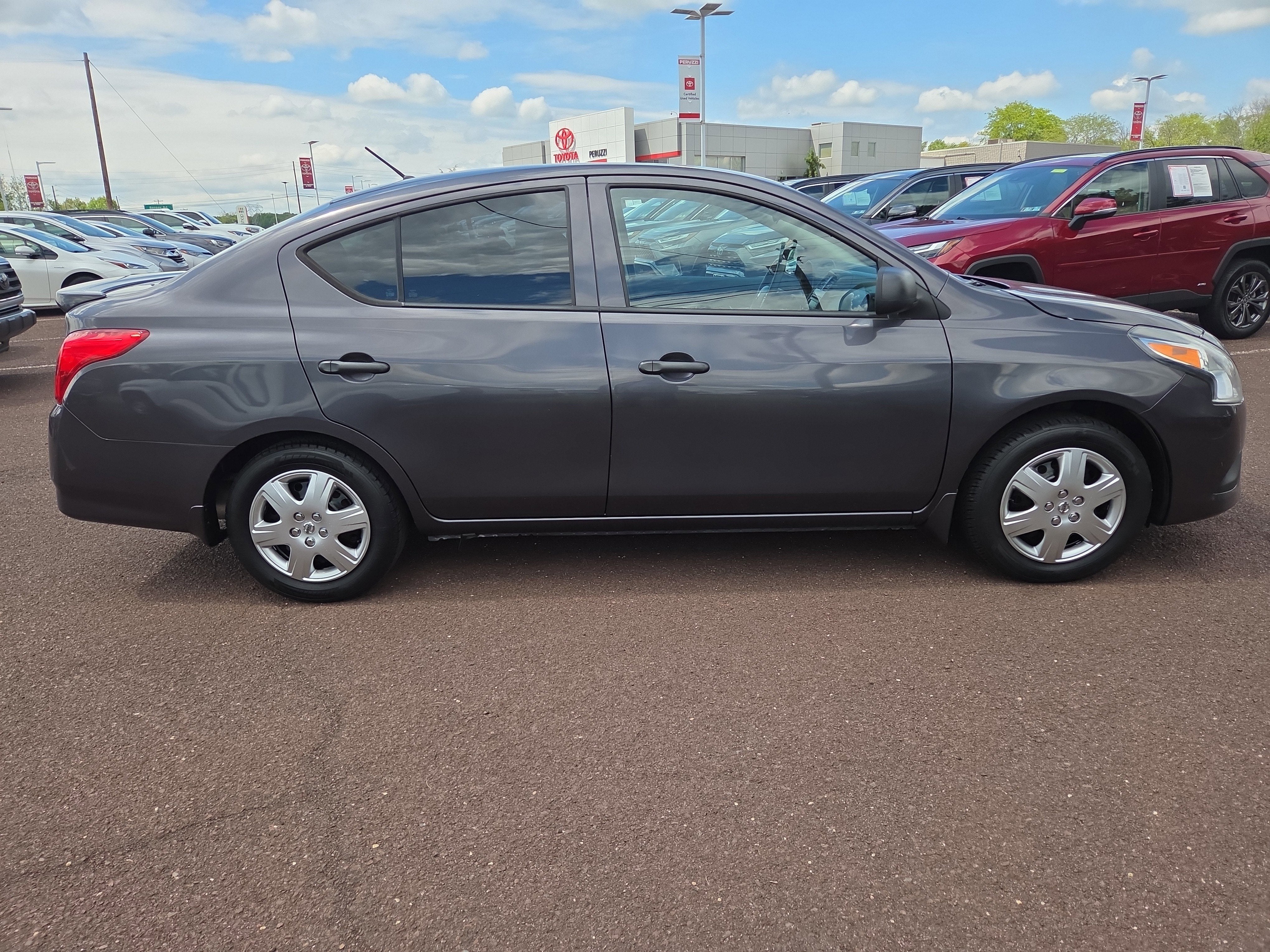 2015 Nissan Versa S Plus
