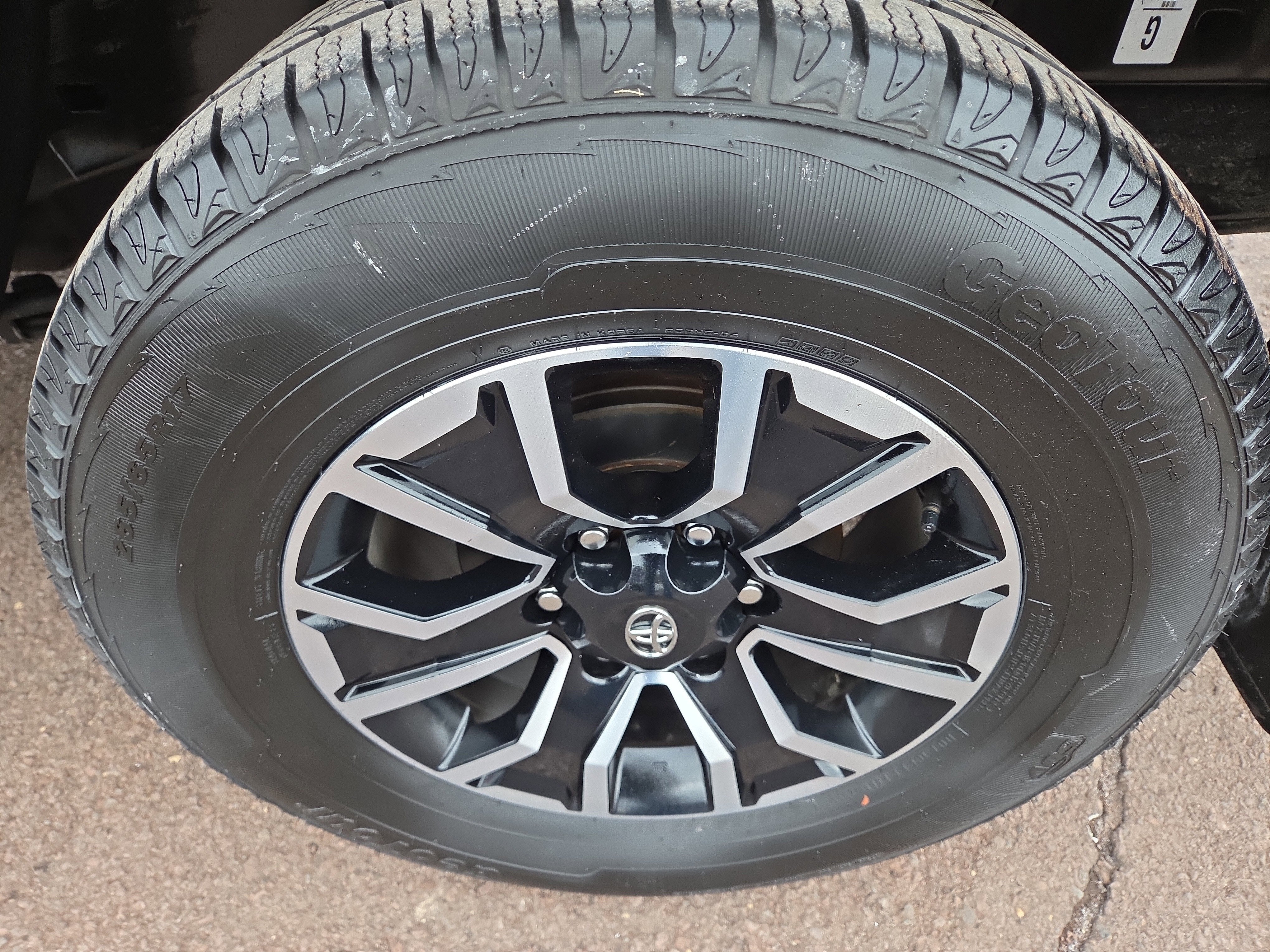 2022 Toyota Tacoma SR