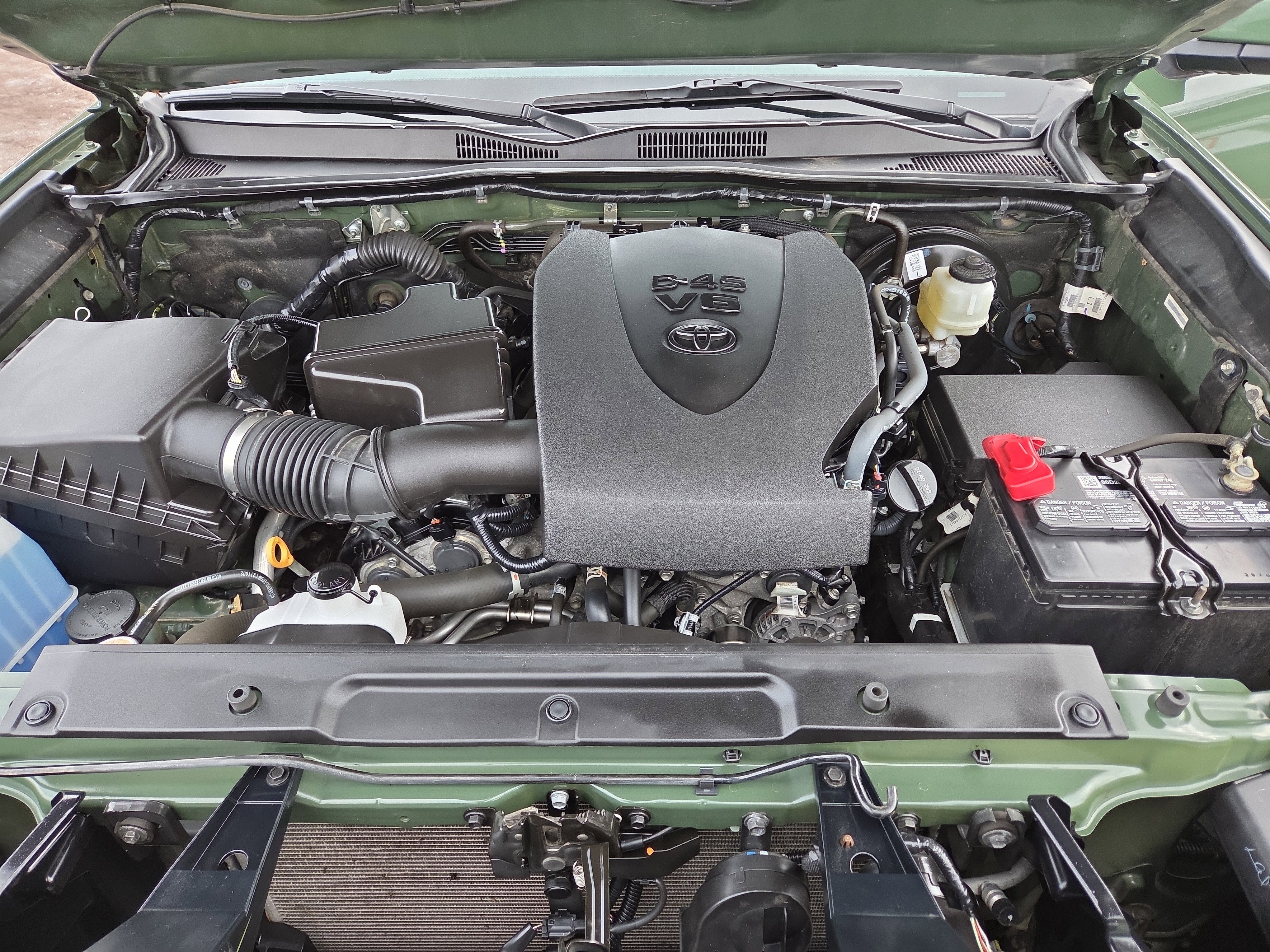 2022 Toyota Tacoma SR