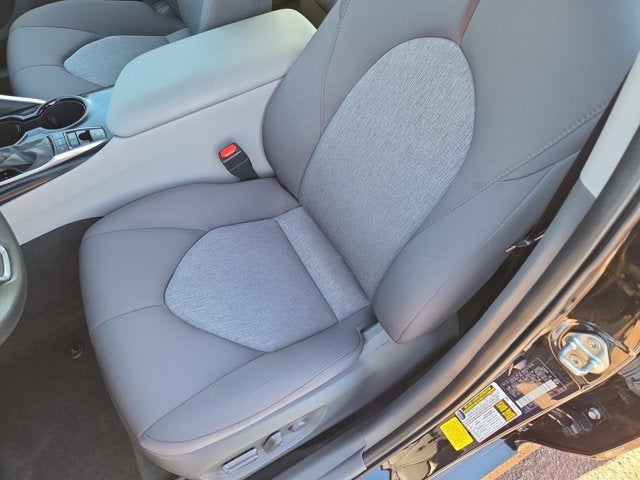 2020 Toyota Camry Hybrid LE