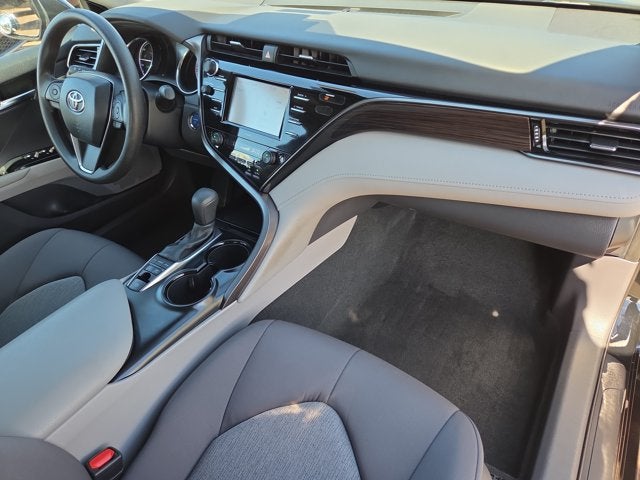 2020 Toyota Camry Hybrid LE