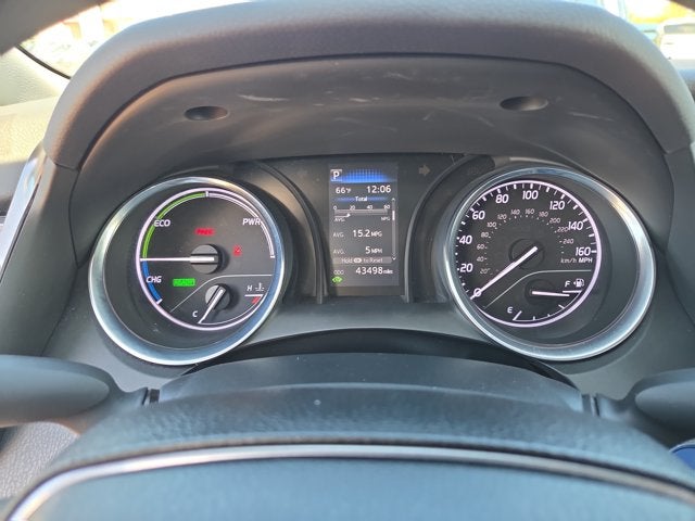 2020 Toyota Camry Hybrid LE