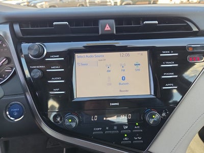 2020 Toyota Camry Hybrid LE