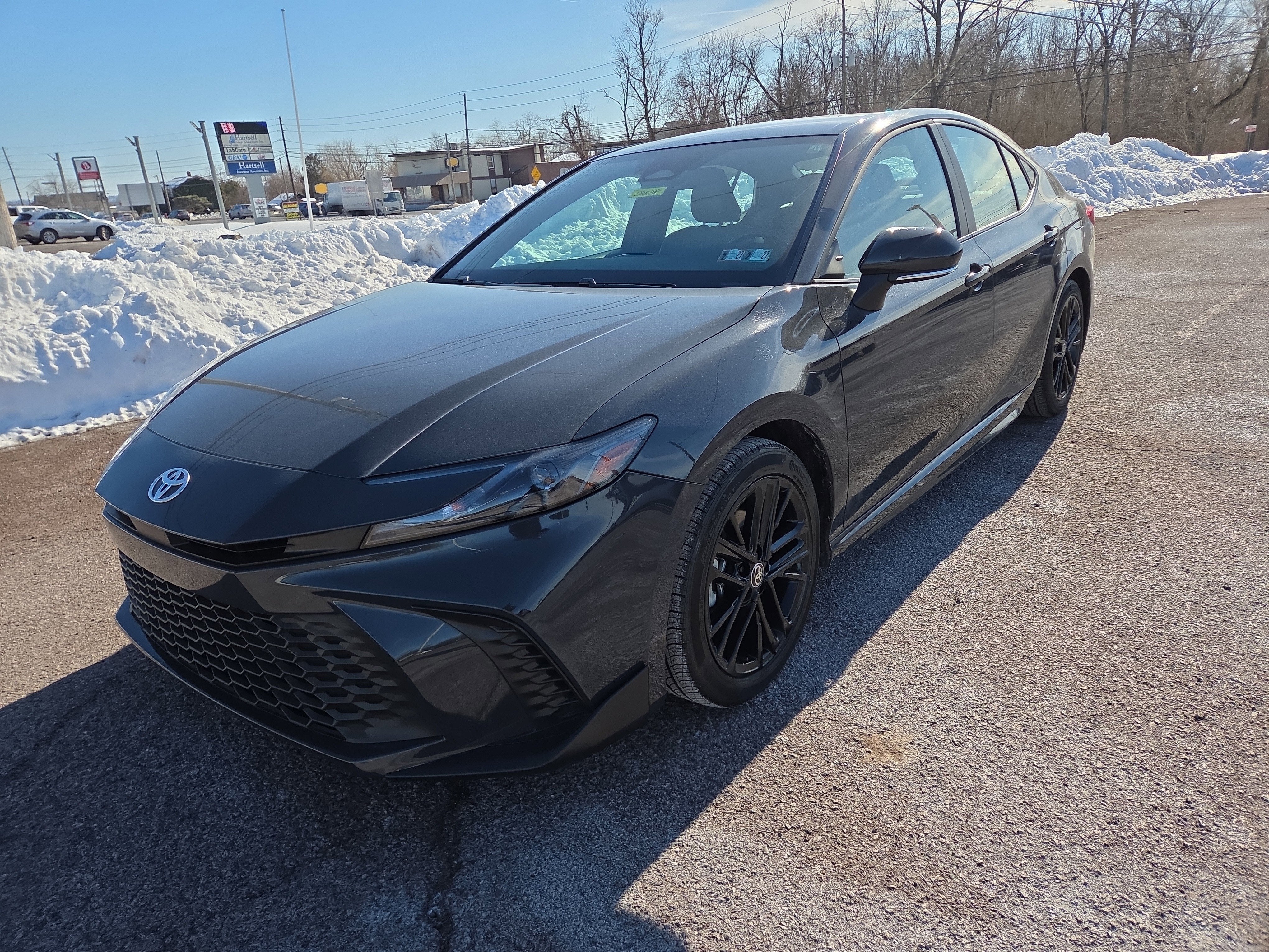2025 Toyota Camry SE