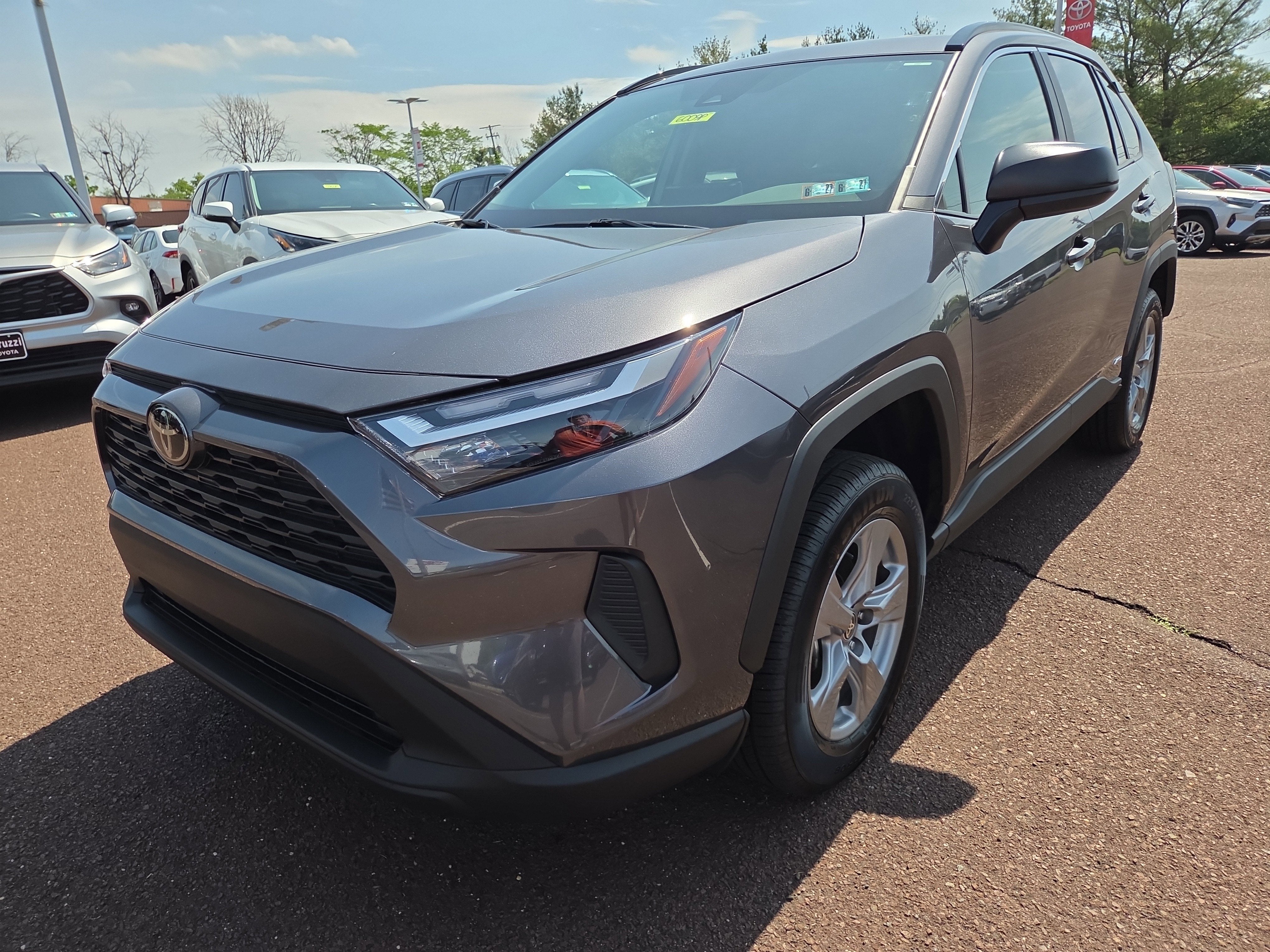 2025 Toyota RAV4 Hybrid LE