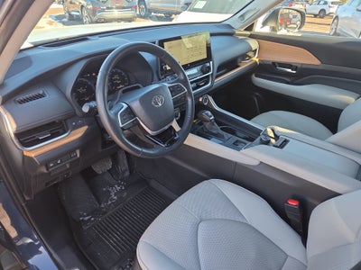 2024 Toyota Grand Highlander Platinum