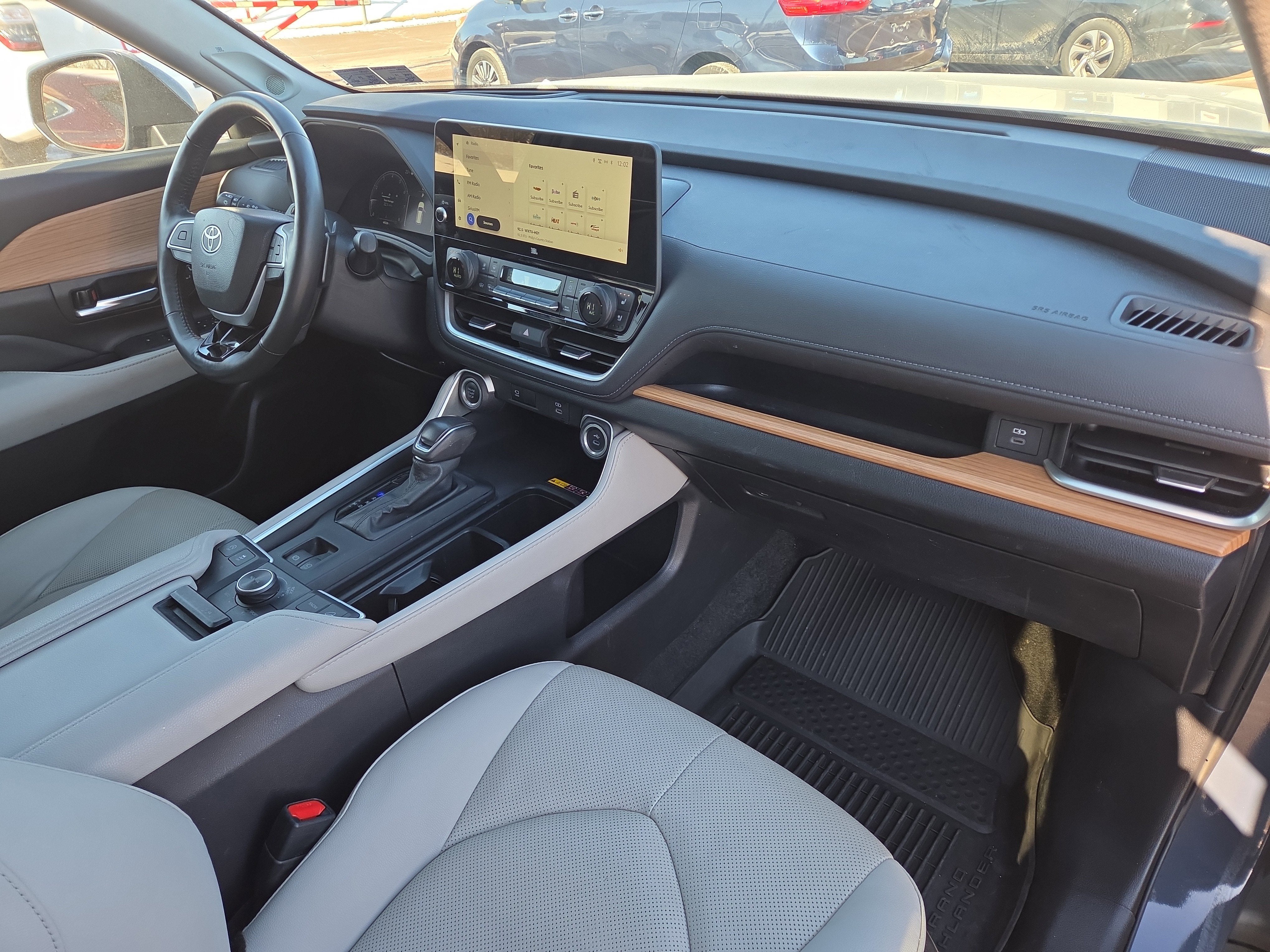 2024 Toyota Grand Highlander Platinum