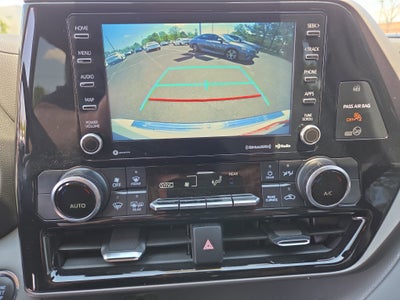 2022 Toyota Highlander LE