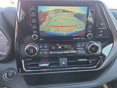 2022 Toyota Highlander LE