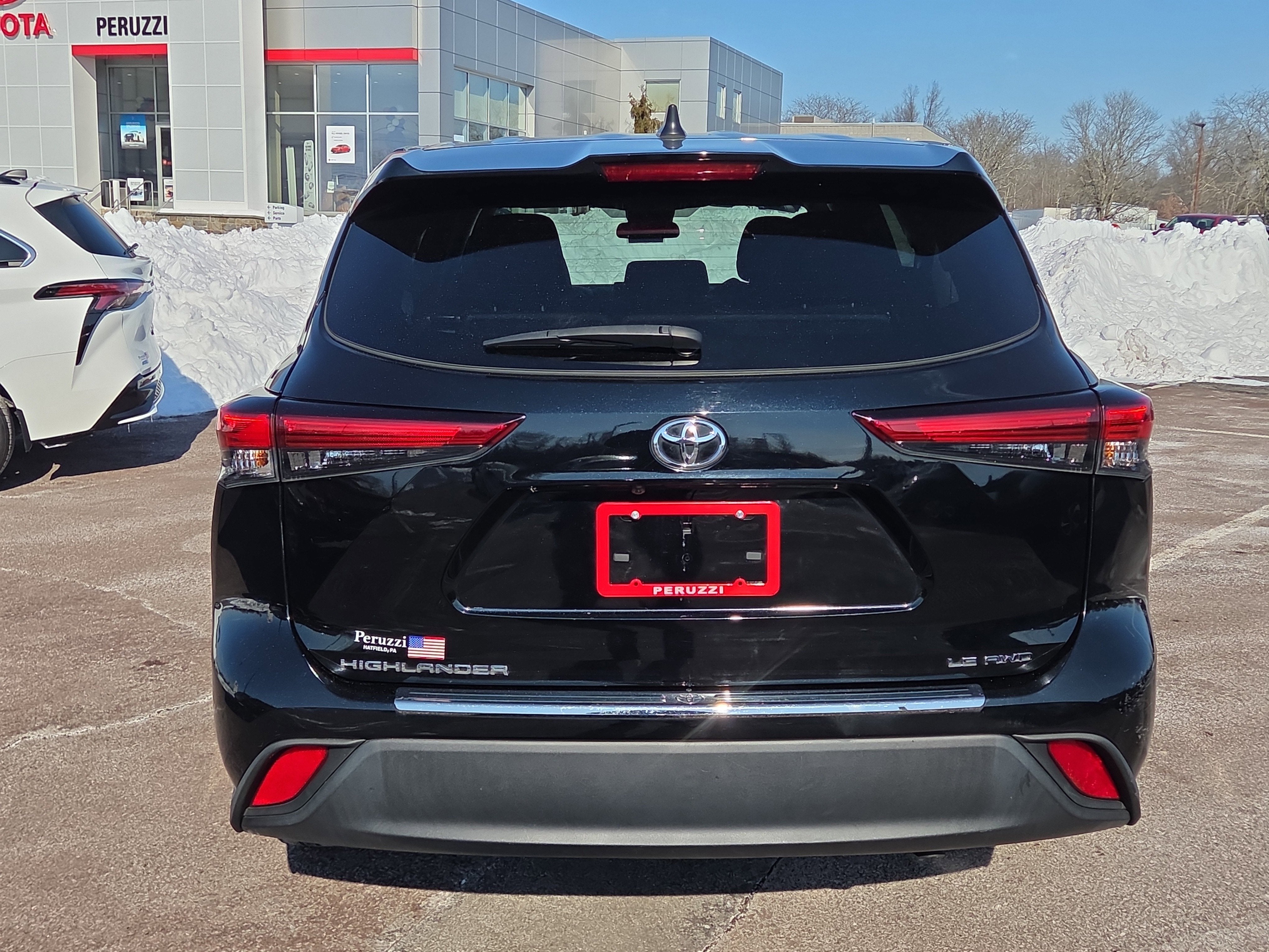 2022 Toyota Highlander LE