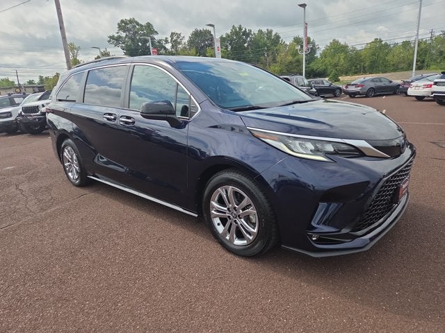 2023 Toyota Sienna XSE