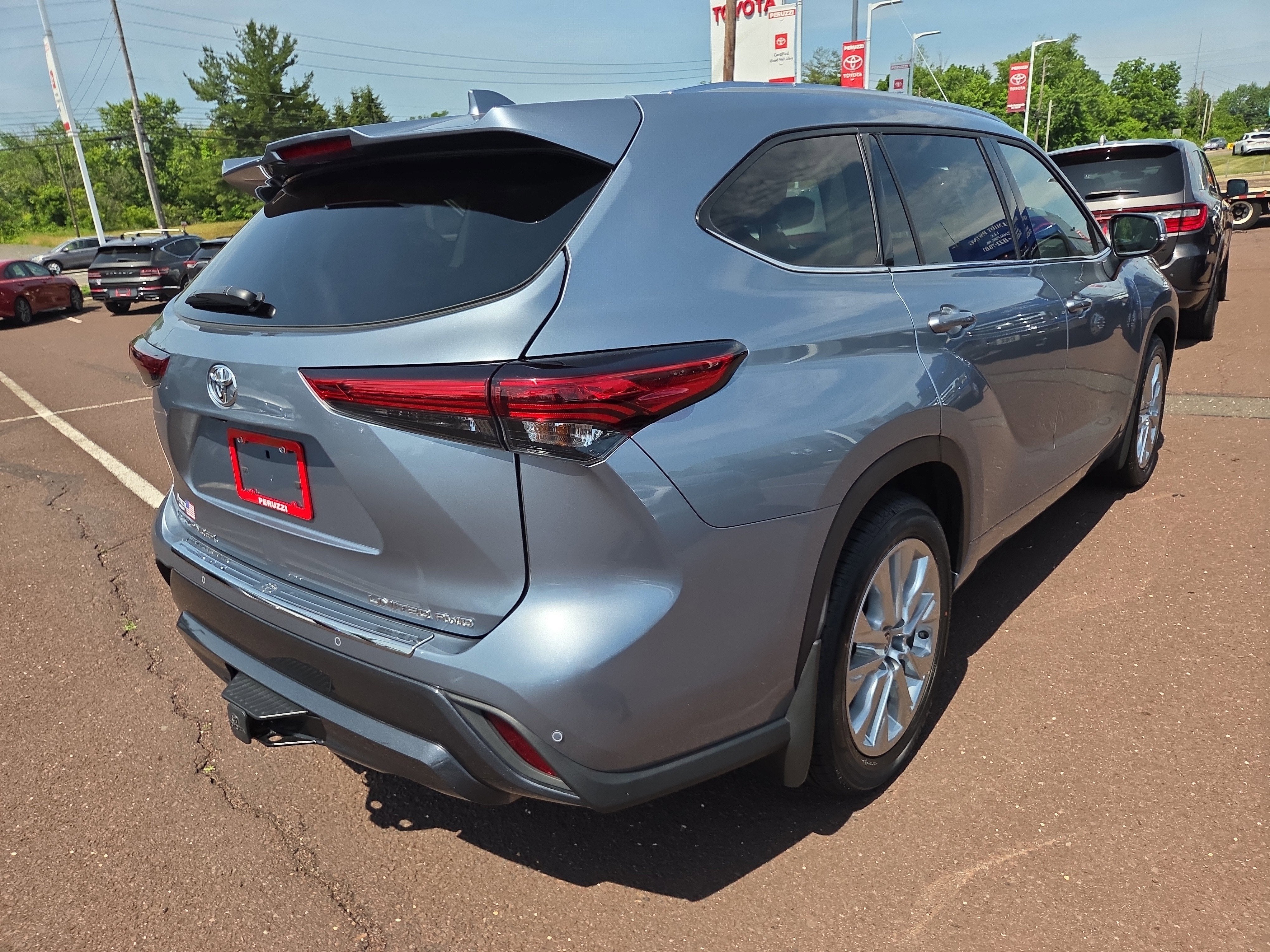 2022 Toyota Highlander Limited