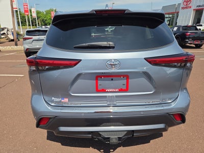2022 Toyota Highlander Limited