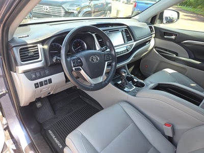 2019 Toyota Highlander Limited Platinum