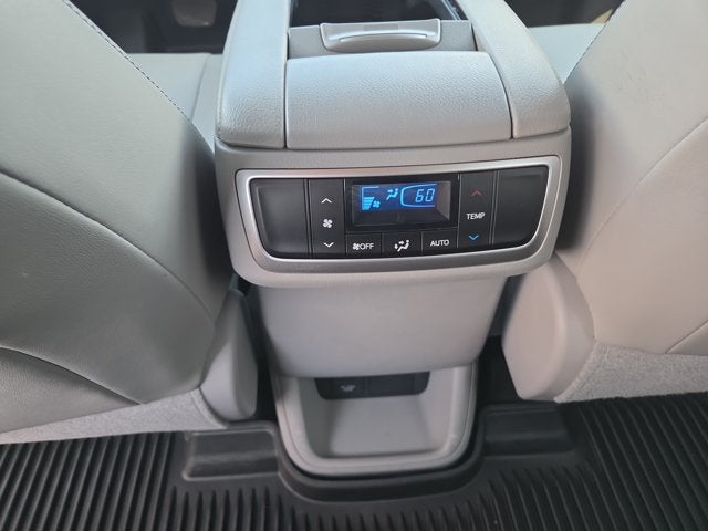 2019 Toyota Highlander Limited Platinum