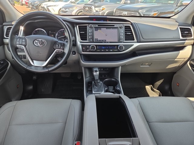 2019 Toyota Highlander Limited Platinum