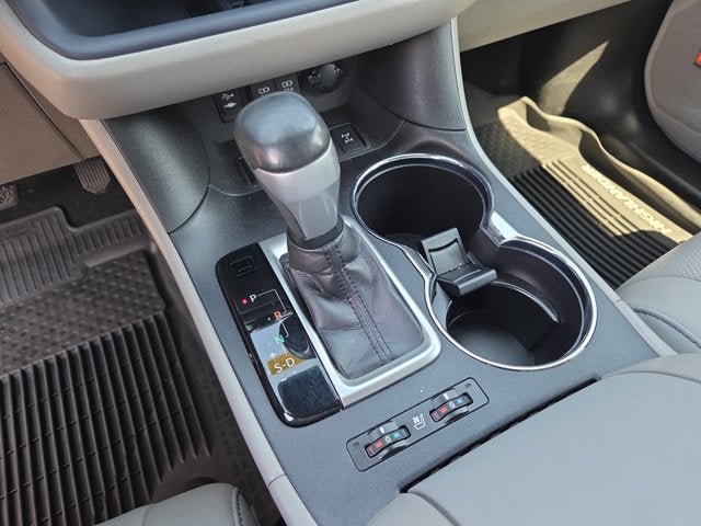 2019 Toyota Highlander Limited Platinum