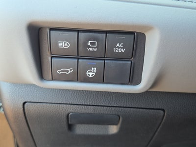 2023 Toyota Highlander Hybrid Platinum
