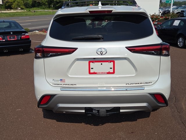 2022 Toyota Highlander Platinum