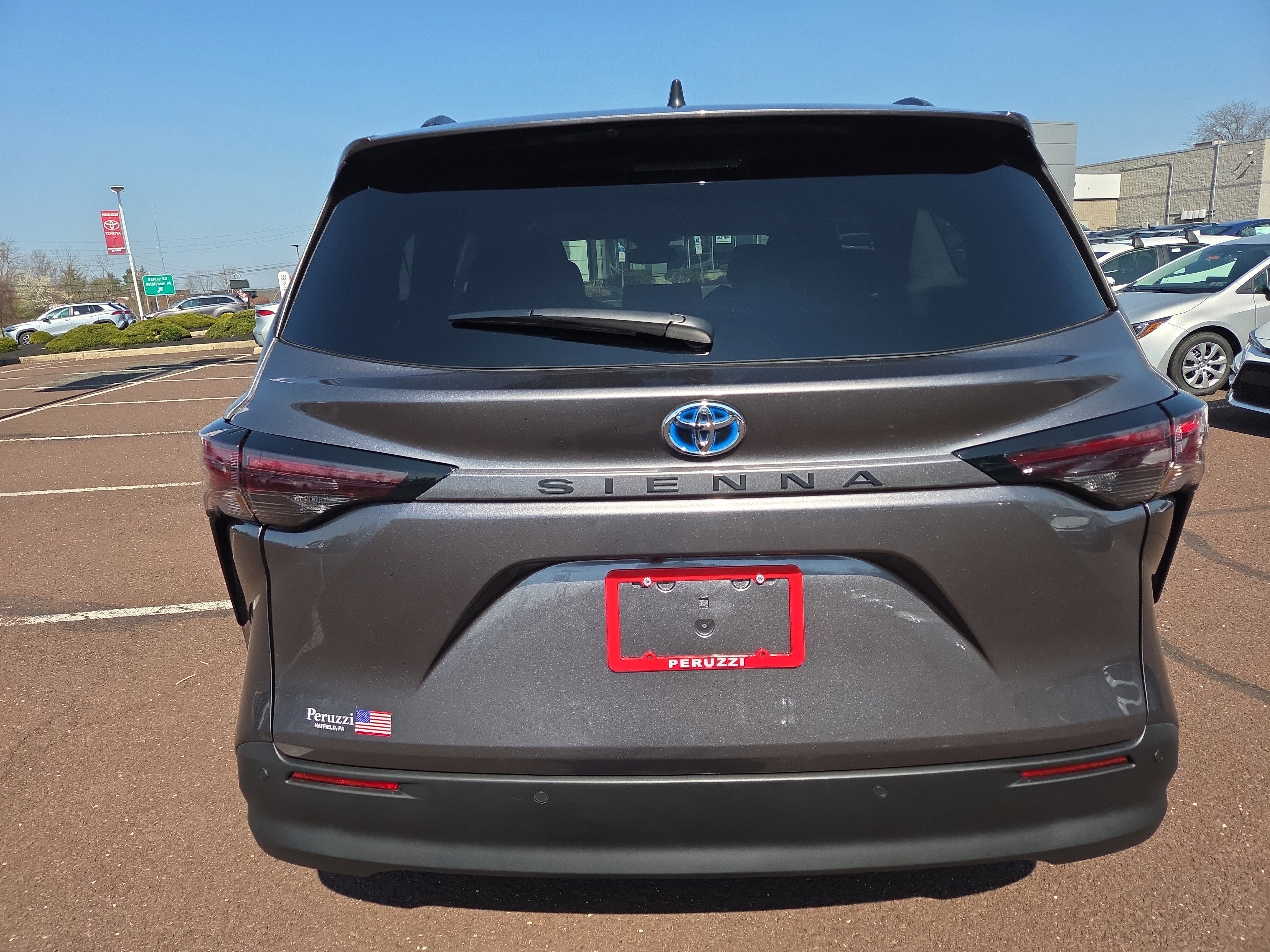 2023 Toyota Sienna XLE
