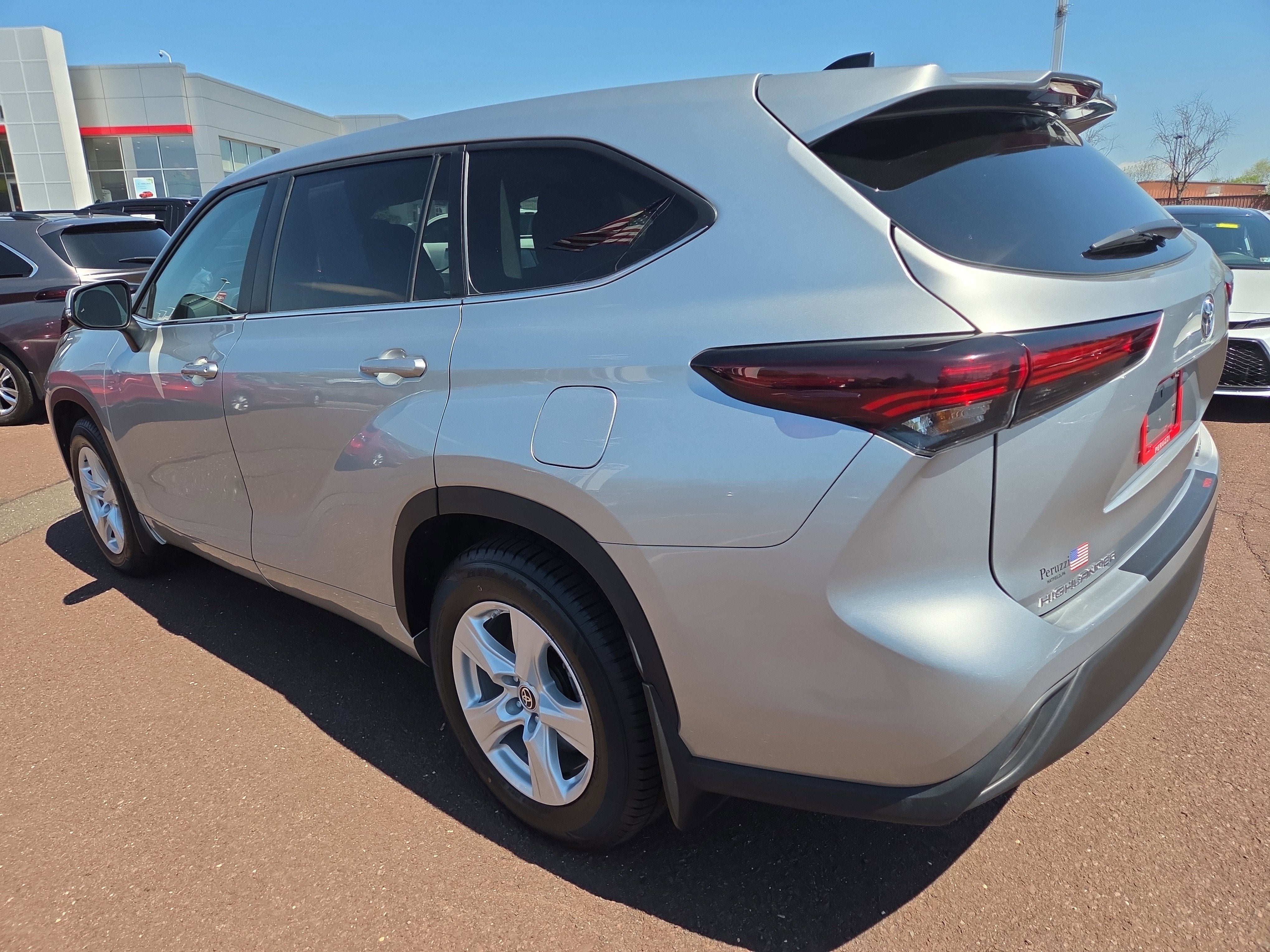 2024 Toyota Highlander LE