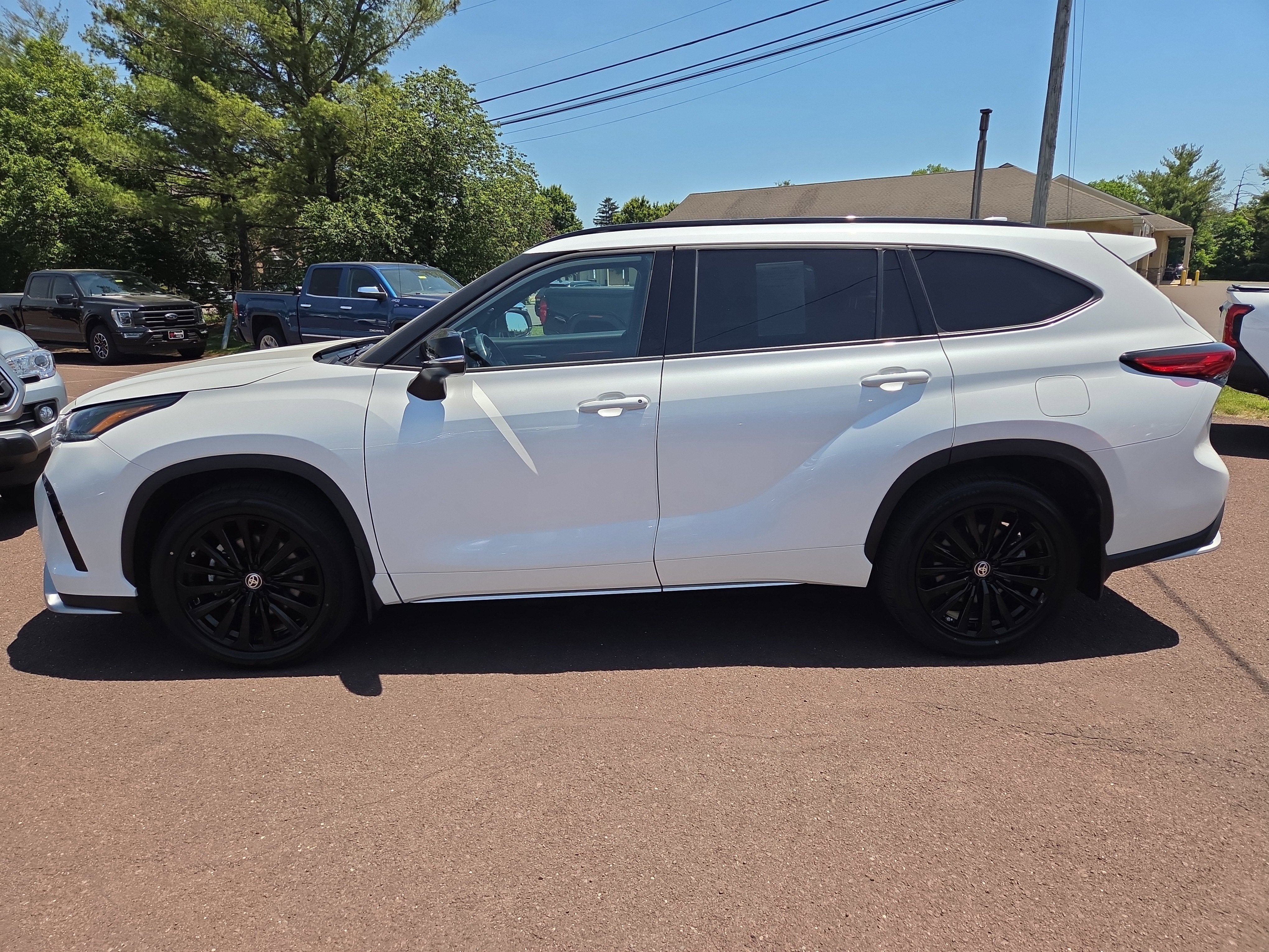 2023 Toyota Highlander XSE