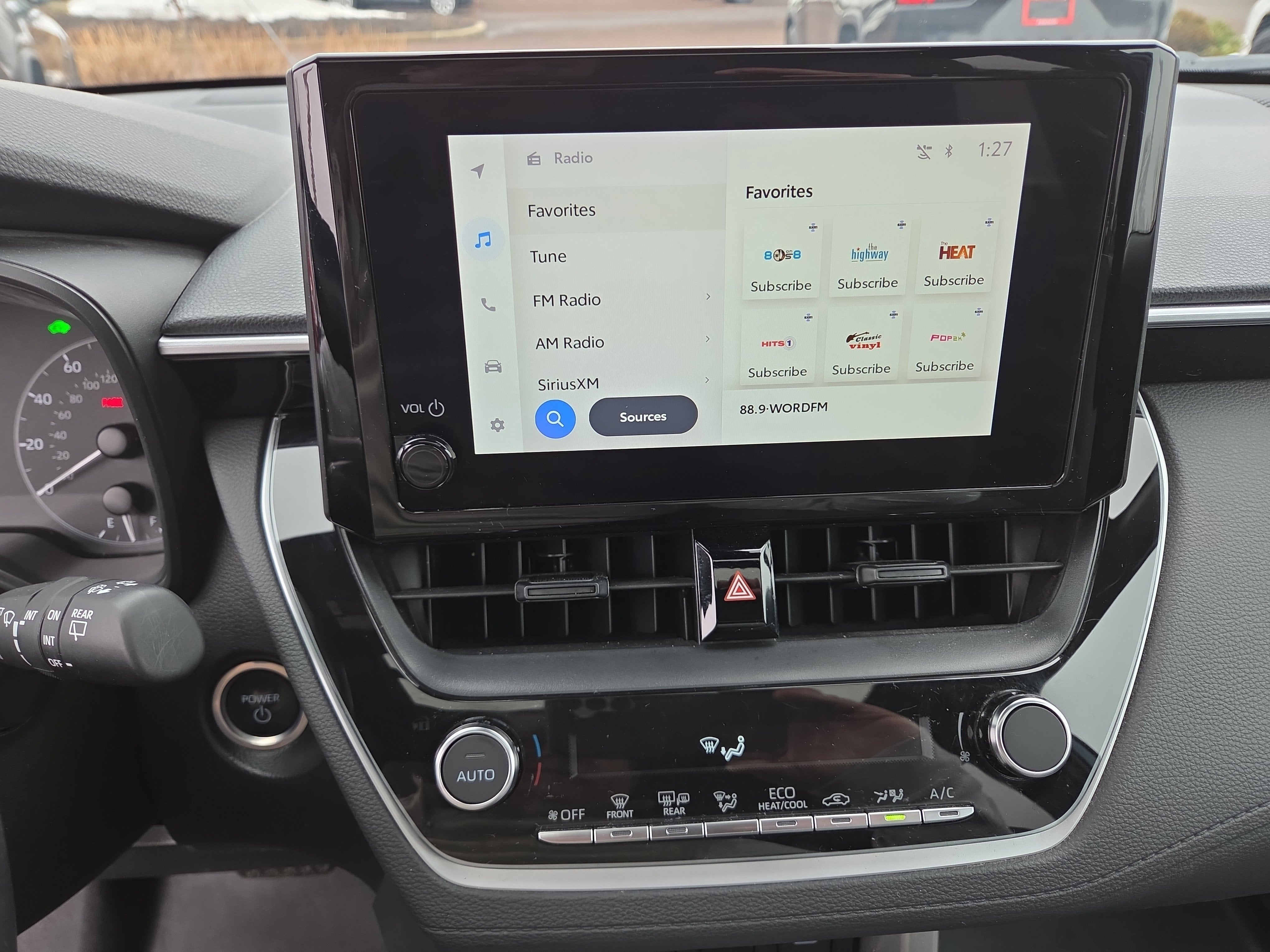 2023 Toyota Corolla Cross Hybrid SE