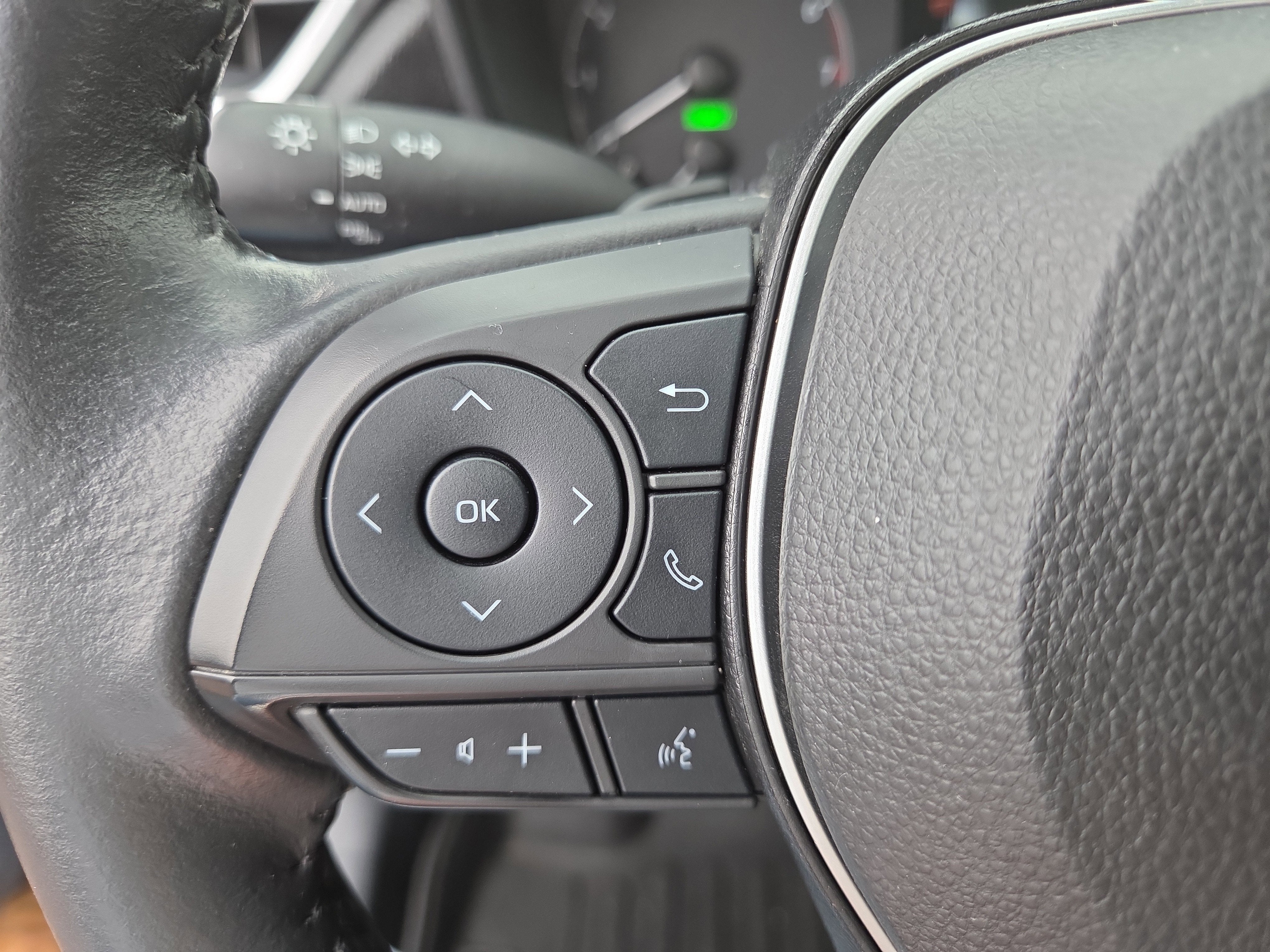 2023 Toyota Corolla Cross Hybrid SE