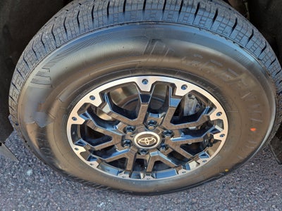 2023 Toyota Sequoia SR5