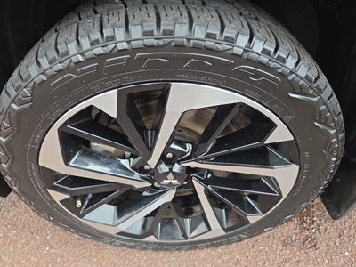 2024 Mitsubishi Outlander SE Black Edition