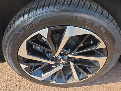 2023 Mitsubishi Outlander PHEV SEL
