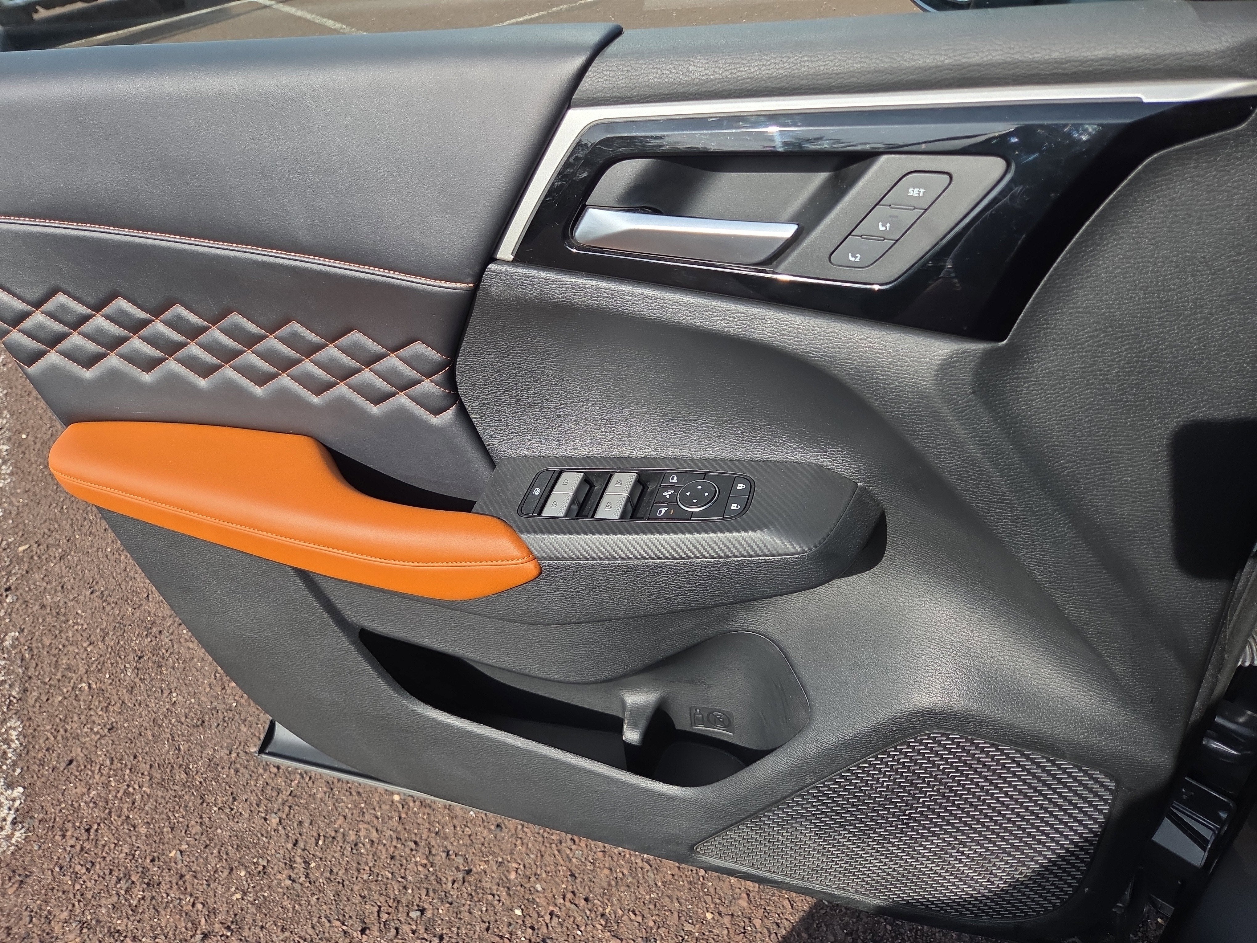 2023 Mitsubishi Outlander PHEV SEL
