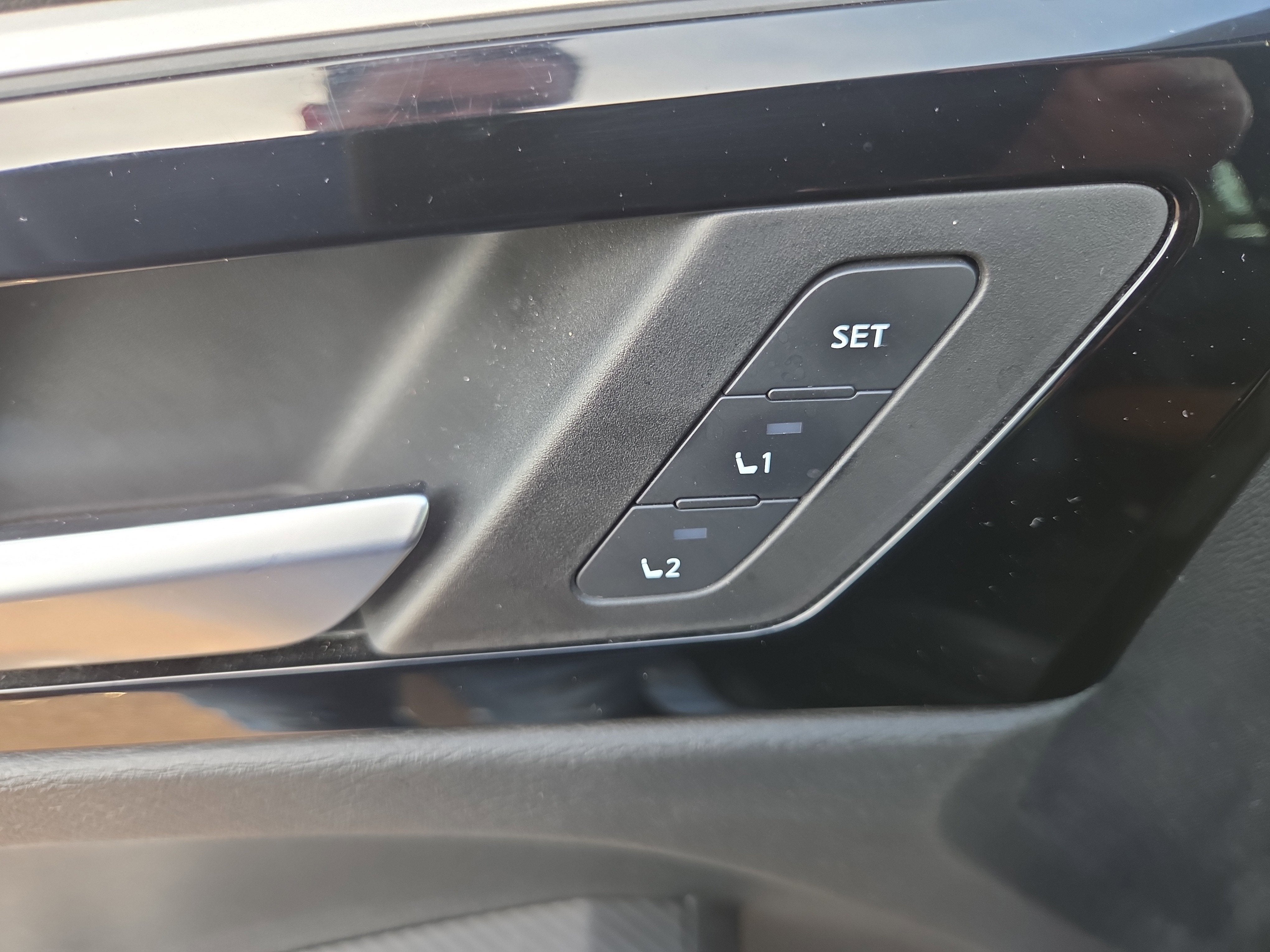 2023 Mitsubishi Outlander PHEV SEL