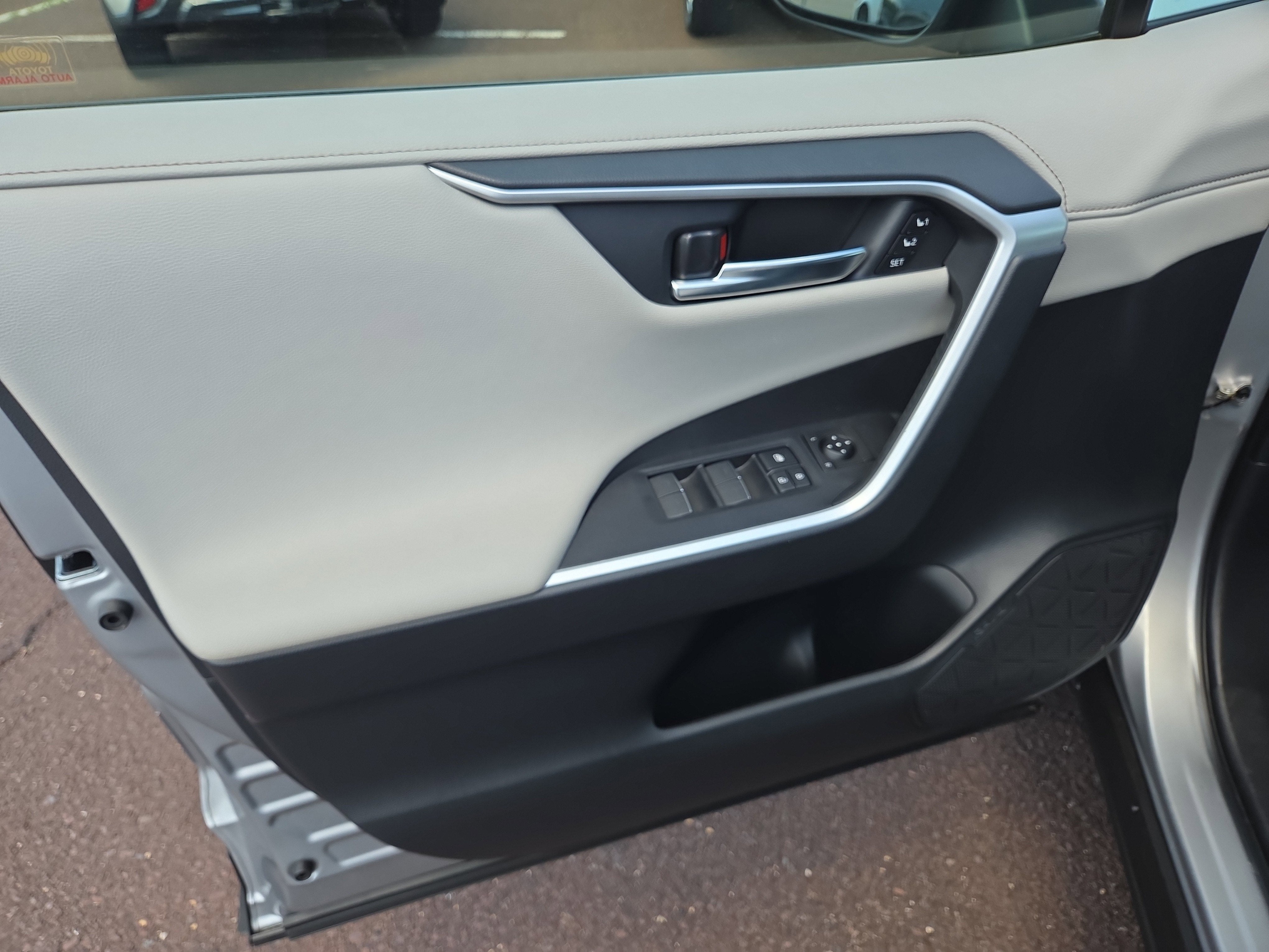 2023 Toyota RAV4 Limited