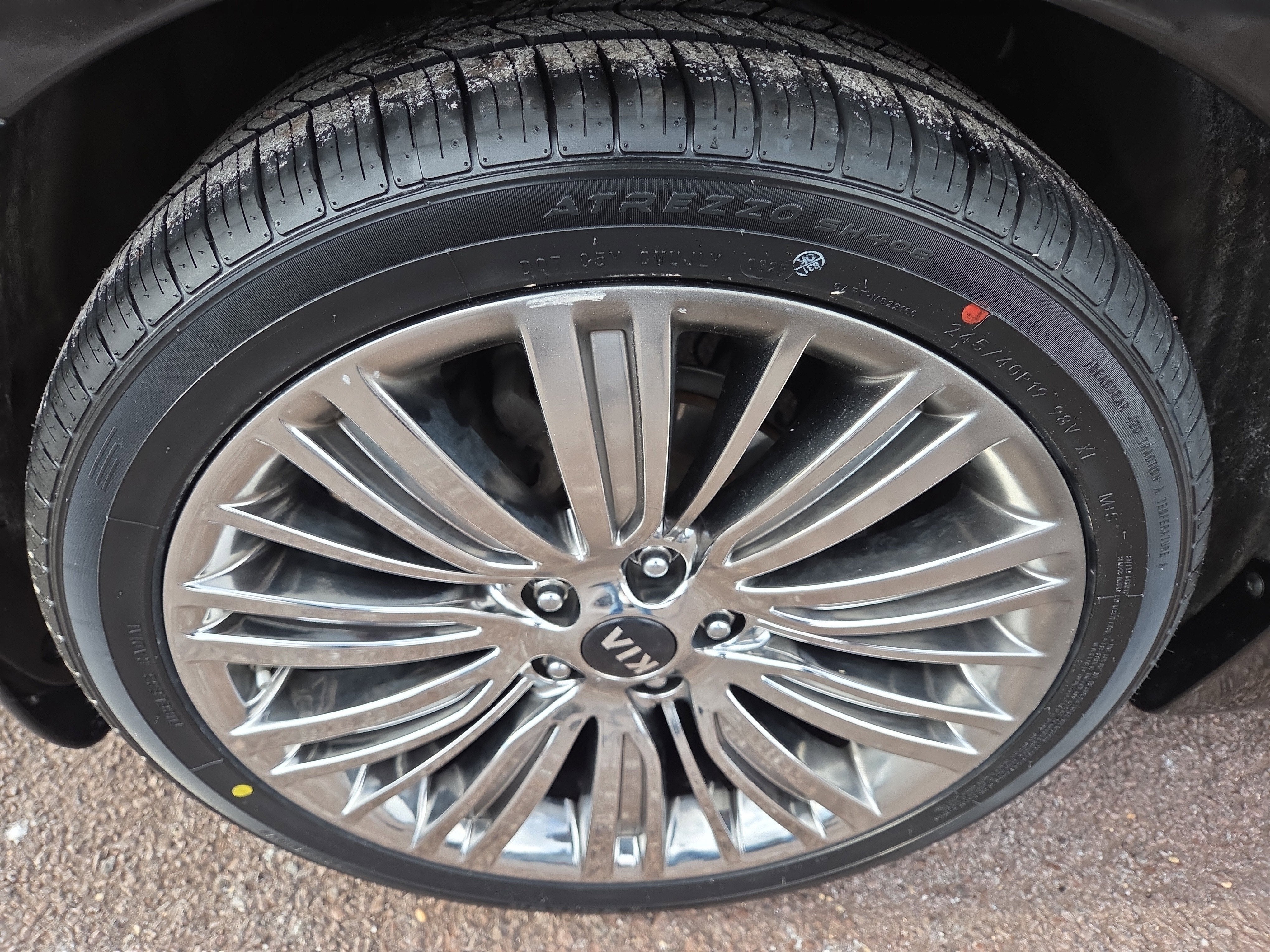 2014 Kia Cadenza Limited