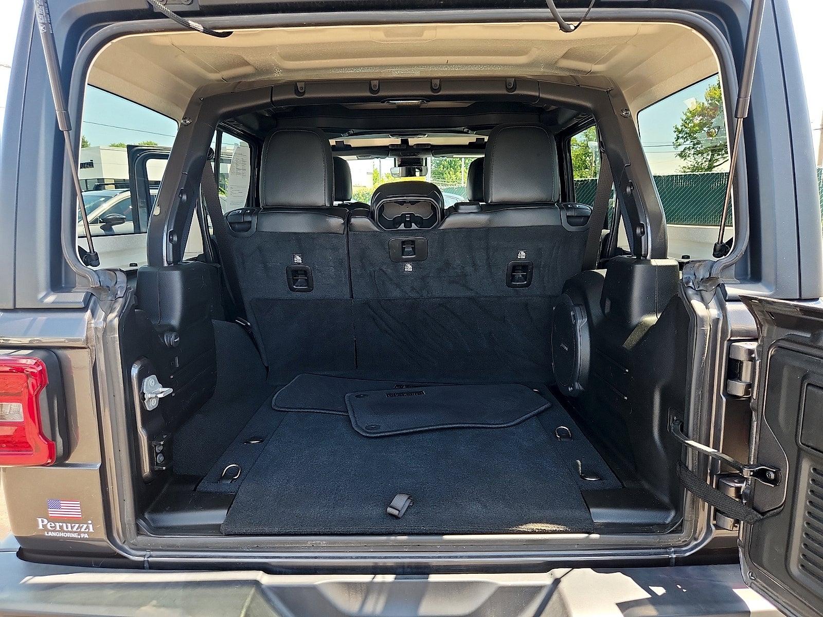 2022 Jeep Wrangler Unlimited Sahara 4x4
