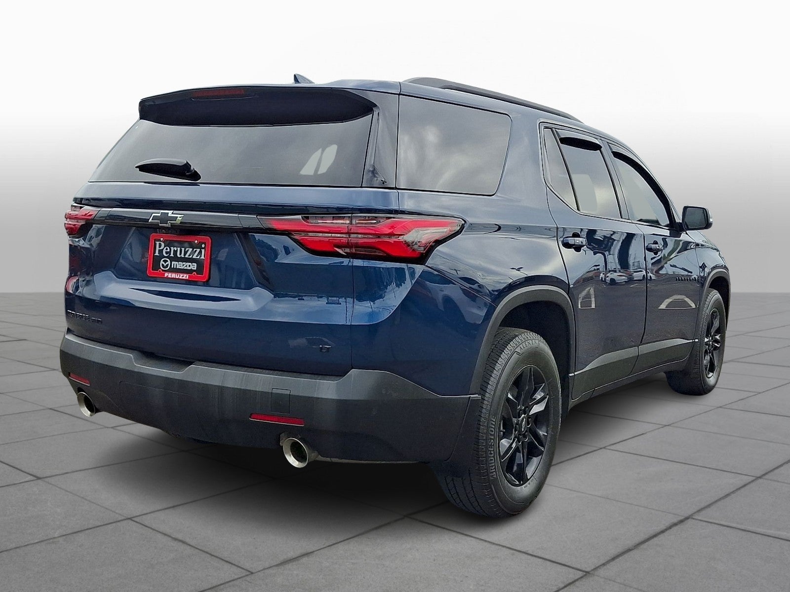 2023 Chevrolet Traverse AWD LT Cloth