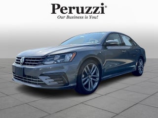 2018 Volkswagen Passat 2.0T R-Line