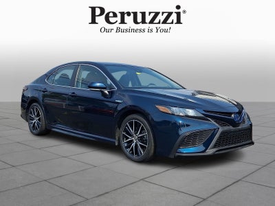 2021 Toyota Camry SE Hybrid