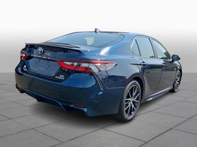 2021 Toyota Camry SE Hybrid