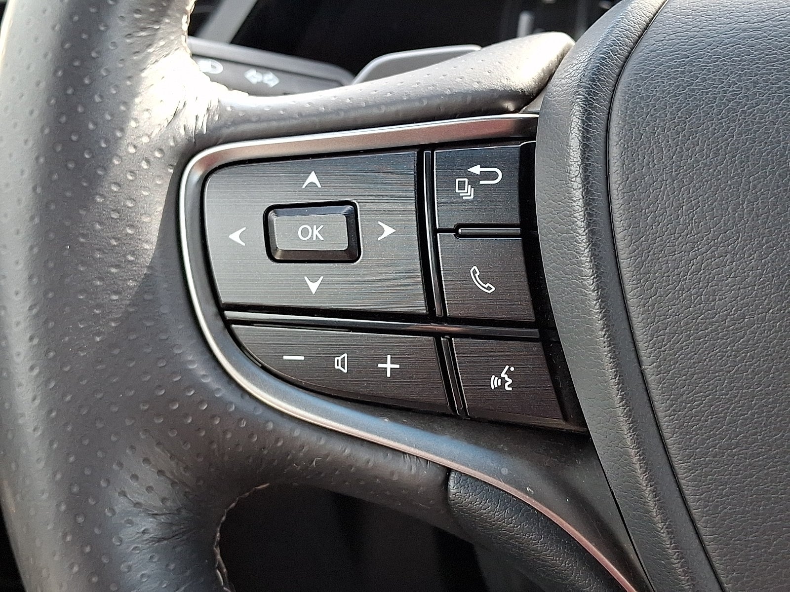 2023 Lexus ES 350 F SPORT Handling