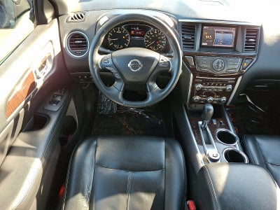 2016 Nissan Pathfinder SL