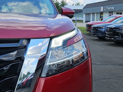 2022 Nissan Pathfinder Platinum 4WD