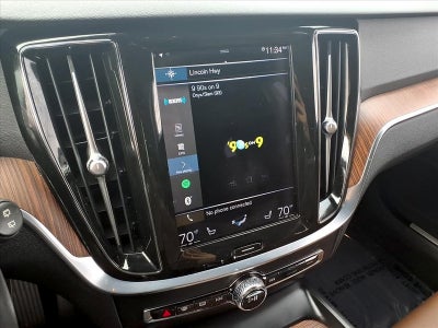 2021 Volvo V60 Cross Country T5