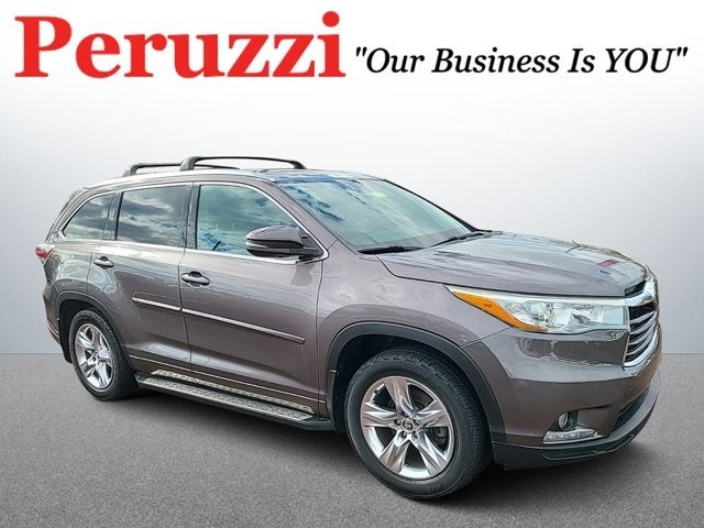 TractionLife provides a review of the Toyota Highlander XLE.